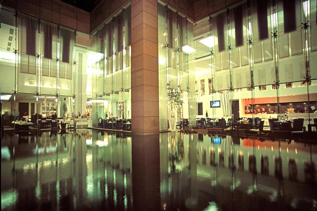 Radisson Noida Ξενοδοχείο Εξωτερικό φωτογραφία