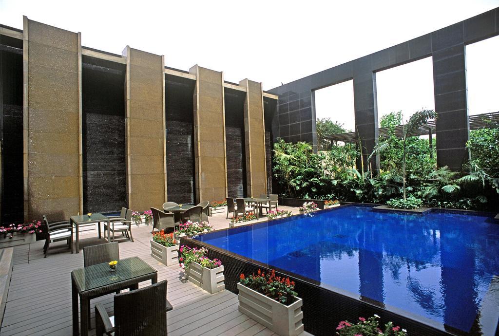 Radisson Noida Ξενοδοχείο Εξωτερικό φωτογραφία