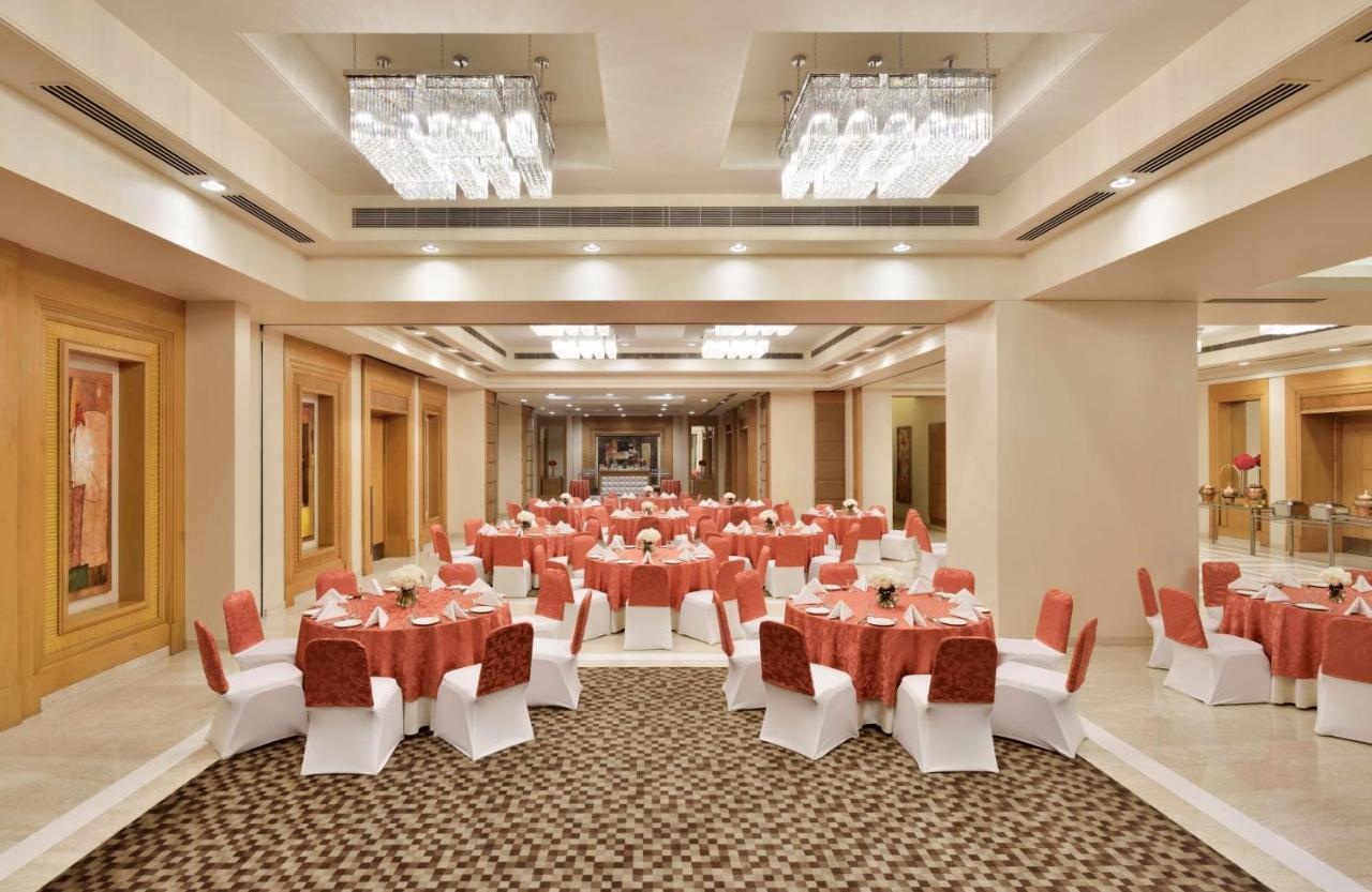 Radisson Noida Ξενοδοχείο Εξωτερικό φωτογραφία