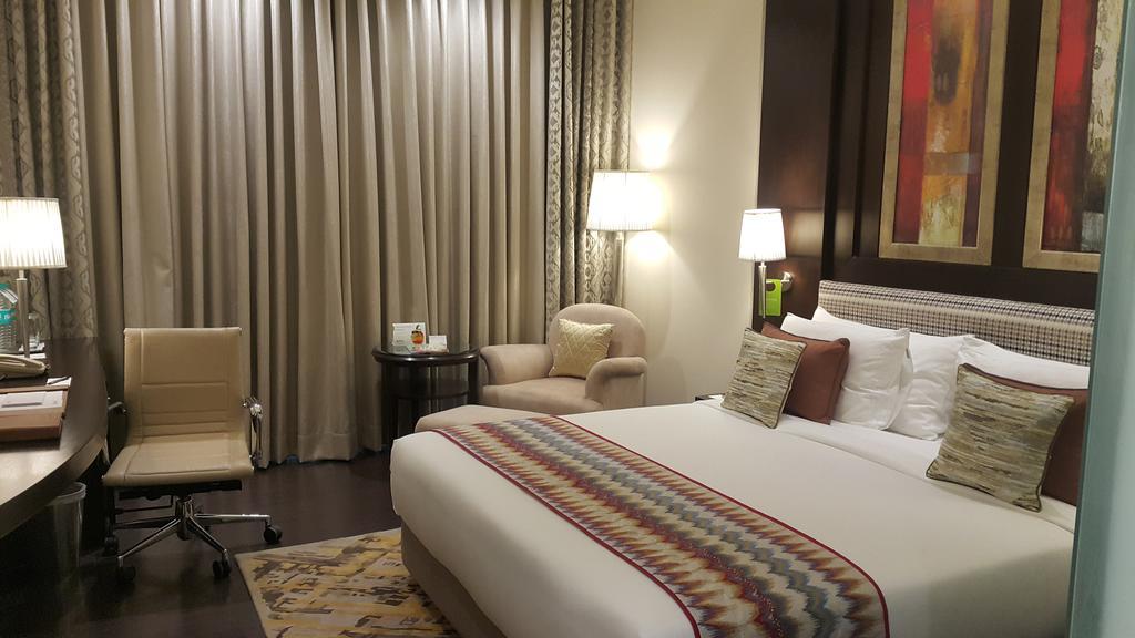 Radisson Noida Ξενοδοχείο Εξωτερικό φωτογραφία