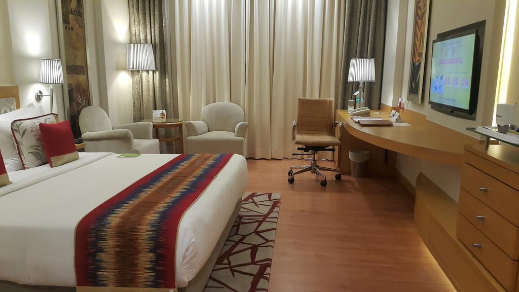 Radisson Noida Ξενοδοχείο Εξωτερικό φωτογραφία
