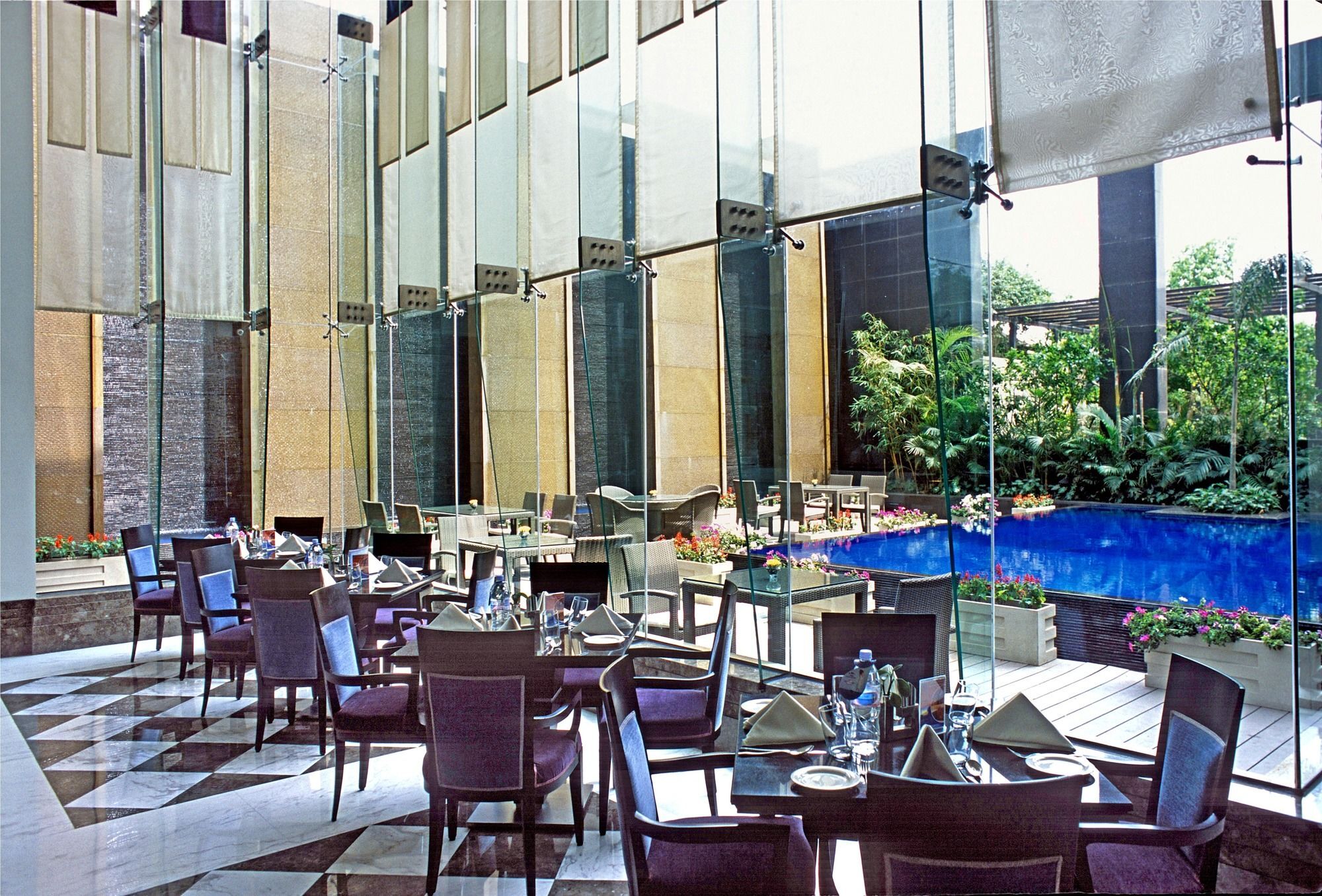 Radisson Noida Ξενοδοχείο Εξωτερικό φωτογραφία