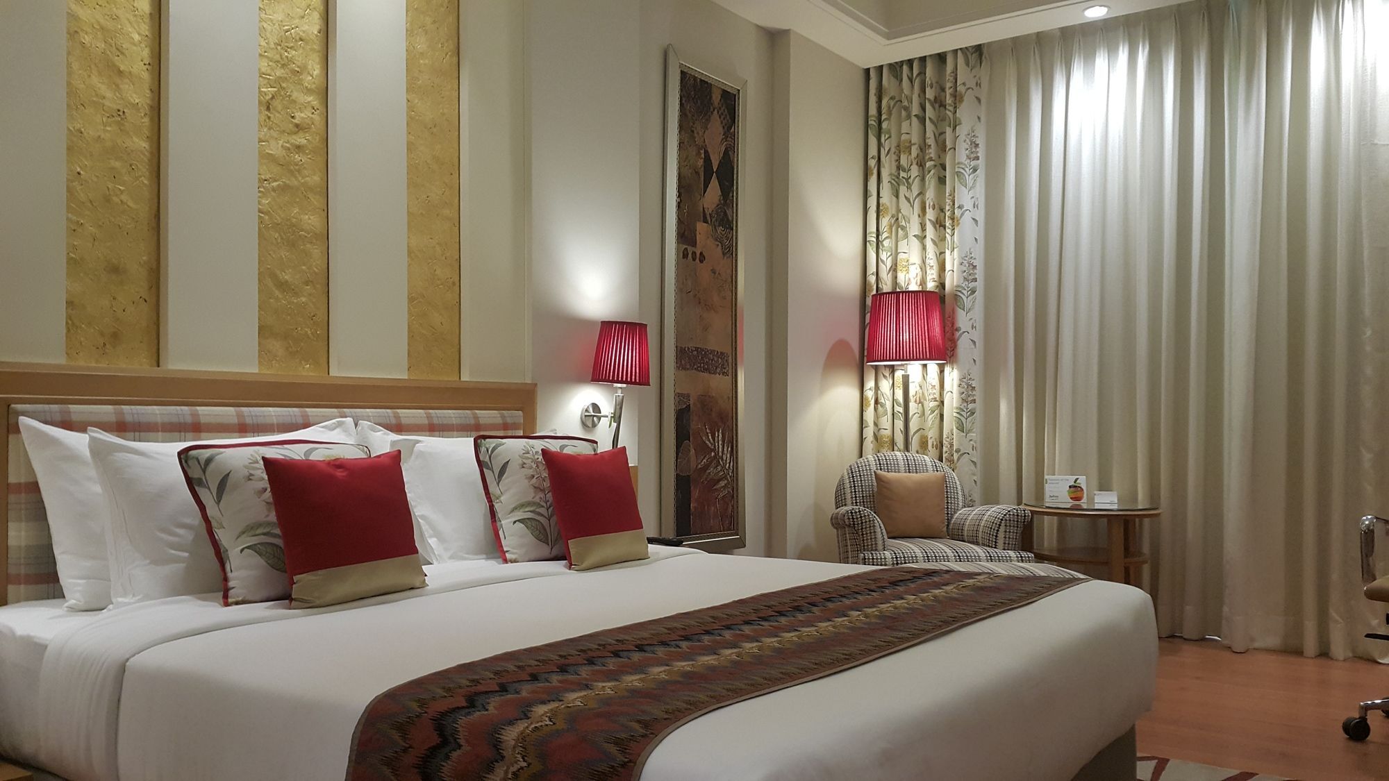 Radisson Noida Ξενοδοχείο Εξωτερικό φωτογραφία